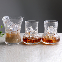 Verrerie côtelée texturée avec logo personnalisé en gros Vintage Whisky Tumbler Rocks Highball verre à boire tasse pour Restaurant Bar