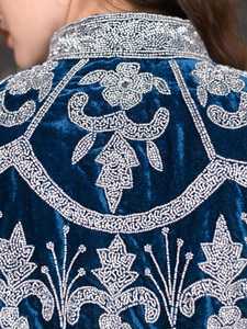 Robe de soirée élégante en mousseline de soie avec décorations perlées et pailletées ajoutant une touche luxueuse à votre tenue de club élégante - Product Image 2