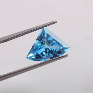 Hermoso Topacio azul natural facetado, corte elegante, tamaño personalizado y peso, joyería a granel para usos únicos de bricolaje - Product Image 1