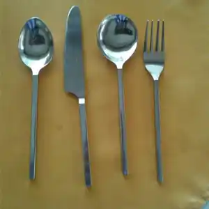 4 cái thiết lập thép không gỉ Bạc cầu vồng trẻ em muỗng nĩa và dao Bạc đặt Flatware dao kéo