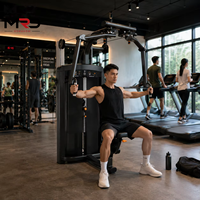 Machine de musculation réglable pour exercices de pectoraux assis et de deltoïdes dorsaux, construction en acier robuste pour usage commercial en salle de sport