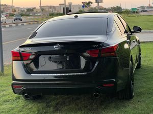 NI SSAN ALTIMA SV 2.5L 188HP BERLINE 4 PORTES 4 CYLINDRES ESSENCE VITESSE VARIABLE TRANSMISSION AUTOMATIQUE AWD 2020 D'OCCASION - Product Image 4