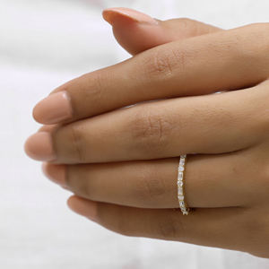 Alliance incurvée design diadème en or rose 18 carats massif, alliance assortie empilable pour femme - Product Image 3