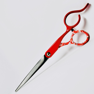 Tijeras Profesionales Personalizables de 6.25 Pulgadas con Filo Recto, Mango Ergonómico para Diestros, Rojo Brillante de Dos Tonos - Product Image 1