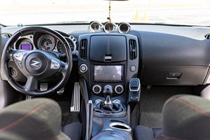 NISSAN 370Z NISMO COUPE 2013 USADO, VOLANTE A LA IZQUIERDA/DERECHA - Product Image 2