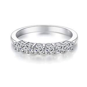 Anillo de boda de moissanita para mujer, bandas de eternidad, anillos de boda de moissanita para mujer, anillo de plata esterlina, banda de aniversario blanca - Product Image 2