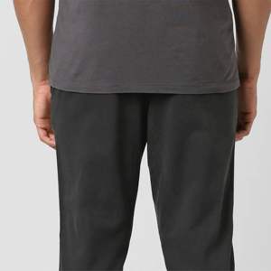 Joggers extensibles pour hommes pour un style de vie actif-Ajustement confortable, idéal pour la salle de sport et les vêtements décontractés, disponibles en différentes couleurs - Product Image 6