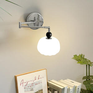 Verstellbare Lange Schwenkarm-Wandleuchte Kreative UFO-Kopf-Form Dekorative Innen-Nachttischlampe zum Lesen - Product Image 5
