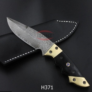Acero de Damasco hecho a mano, cuchillo de caza D2 Damasco Micarta, cornamenta de hueso de madera OEM - Product Image 1