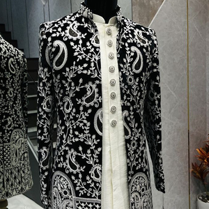 TRENDY---ELEGANT BRODERIE LOURDE SUR VESTE EN VELOURS, KURTA & PANTALON & AUSSI CHAUSSURE CORRESPONDANTE AVEC ROBE pour FÊTE/MARIAGE @ 2023 - Product Image 1