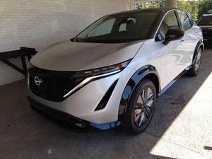 Véhicules d'occasion haut de gamme ARIIYA 2023 en promotion saisonnière : Smart, automatiques, en excellent état, prêts à rouler - Product Image 3