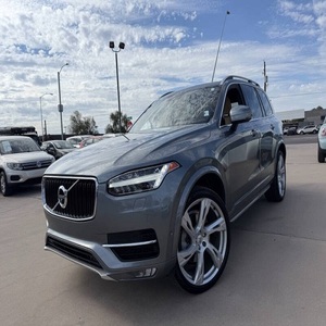 (F&H) Volvo XC90 T6 Momentum AWD T6 4dr SUV Usado del 2018 - Product Image 1