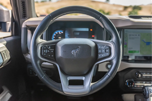 LISTO PARA CONDUCIR - USADO, VOLANTE A LA IZQUIERDA |   Ford Bronco Wildtrak V6 2022 de 4 Puertas - Product Image 4