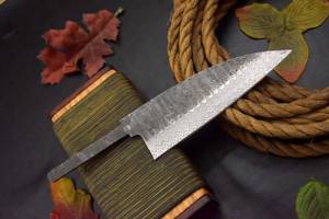 Hoja de cuchillo de caza de acero Damasco Premium perfecta para fabricantes de cuchillos personalizados Logotipo personalizado de alta calidad Auténtico hecho a mano - Product Image 5