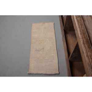 Tapis Turc Vintage Classique Beige 1.3x 3.1ft Fait à la Main en Peluche Pile Hauteur Rectangle Patchwork Laine Bambou Soie Latex pour Adolescents - Product Image 1