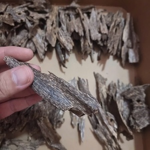 Copeaux de bois pur Oud Vietnam de qualité supérieure Bois d'agar de qualité supérieure - Product Image 5