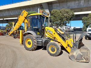 SE VENDE CARGADOR RETROEXCAVADORA JCB 3CX ELITE - Product Image 3