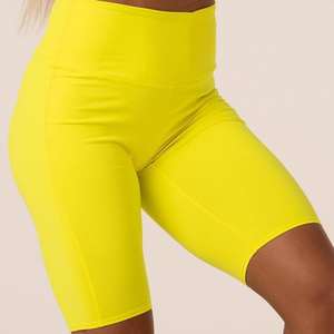 Shorts pour femmes de haute qualité dernière conception avec impression de logo personnalisé fermeture à la taille élastique short chaud respirant - Product Image 2