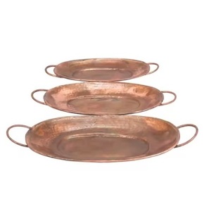 Plateau de service en cuivre, artisanat fait main, plateau en cuivre de bonne qualité, ensemble de trois, décoration de table, plateaux vintage en vrac - Product Image 1