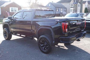 2022G-1500 S-i-e-R-a Limited Elevation Crew Cab 4WD bajo kilometraje y precio asequible en stock listo para enviar - Product Image 3