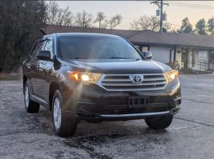 Used 2013 Toyottaas HighLdA SE <b>Car</b> Gasoline fuel 3.5L V6 <b>Vehicle</b> Front wheel Drive drivetrain AWD Automatic transmission - Product Image 6