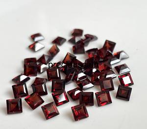 โกเมนธรรมชาติทรงสี่เหลี่ยมตัดขนาด5มม.-โกเมนแดงทรงสี่เหลี่ยมหลวม - Product Image 4