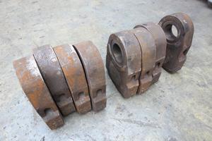 Têtes de concasseur à marteau extra résistant aux chocs fabriqué au Vietnam en acier allié Mn local pour des conditions de travail difficiles Condition utilisée - Product Image 2