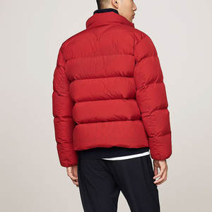 Veste de haute qualité pour hommes fabriquée au Pakistan Vêtements d'hiver Vestes rembourrées en peluche Design personnalisé Vestes rembourrées en gros pour hommes - Product Image 4