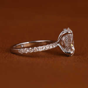 14KT Or Blanc 3.0 CT Bague de Fiançailles Coupe Ovale Nouveau Style Classique Hidden Halo Setting IGI Certificate Lab Grown Diamond - Product Image 6