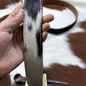 Cinturón clásico de piel de vaca de alta calidad, diseño de cinturón, hebilla, patrón de flores, fabricante al por mayor, conjunto de tamaños personalizados disponibles - Product Image 4