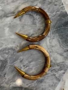 Impresionantes colgantes de huesos de animales, cada uno una obra maestra única, que celebran la vida silvestre y la naturaleza con cada intrincado detalle de diseño - Product Image 5