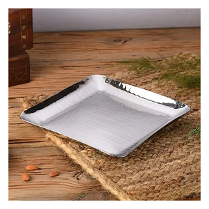 Plateau de service en acier inoxydable de haute qualité en forme de rectangle pour une utilisation à l'hôtel Vaisselle de mariage et de Diwali pour le service de collations alimentaires - Product Image 1