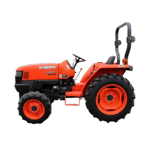 Tractor Compacto Kubota BX23 Usado con Cargador Frontal, Retroexcavadora e Implementos de Corte, Eficiente para la Agricultura - Product Image 4