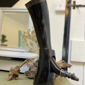 Corne à boire viking en véritable corne de buffle polie, mug fait main sur mesure, imitation antique, écologique, bière, méad, Inde - Product Image 1