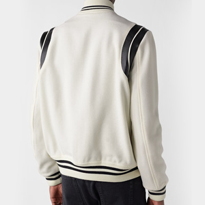 เสื้อแจ็คเก็ตบาสเก็ตบอลหนังกันน้ำสำหรับผู้ชาย Twill Sports 2026 พร้อมโลโก้แบบกำหนดเอง  บุซับในขนเชอร์ปา สำหรับฤดูหนาว - Product Image 4