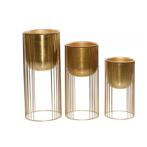 2024 recién llegado maceta de Metal decorativa para interiores suministro a granel del fabricante indio contemporáneo para aplicaciones de jardín - Product Image 4