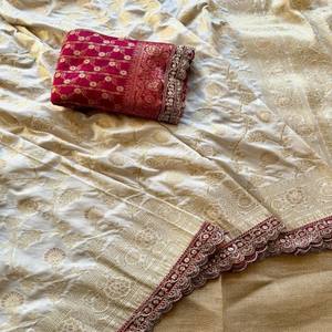 VASTRA COTTAGE Premium Pure Viscose Nylon Dola Silk Saree Heavy Jaal Border Rich Pallu Hand Dyed With Contrast Blouse - Product Image 5