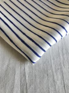 Tissu en coton imprimé à la main, bleu marine, motif à rayures verticales |   Textile classique minimaliste - Product Image 3