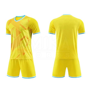 Nuevo Conjunto de Uniforme de Fútbol con Logotipo Personalizado de Alta Gama, Estilo Moderno con Servicio OEM, 100% Poliéster, Secado Rápido y Transpirable - Product Image 1