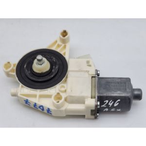 MOTORINO RAISING AVANT GAUCHE MERCEDES Classe B (W242) A2469065100 (12>14) - Product Image 1
