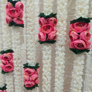 Guirlande de fleurs artificielles Mogra et Ranunculus pour mariage indien Nikah Mehndi Pooja Home Decor Mandap Stage Backdrop - Product Image 1