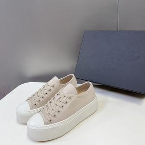 Zapatillas bajas de lona con cordones para hombre de diseñador, calzado deportivo grueso y suave de alta calidad para mujer, ideales para primavera. - Product Image 4