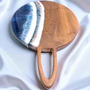 Tabla de Cortar de Madera de Resina Única, Hecha de Madera de Acacia y Mango, que Ofrece una Belleza Natural de Grano y una Durabilidad - Product Image 5