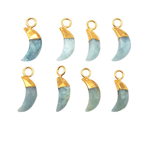 Colgante de Aguamarina con fianza única, joyería de plata galvanizada de media luna, dijes de media luna, colgantes minimalistas facetados de piedras preciosas, regalo - Product Image 1