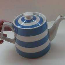 Tetera Decorativa de Cerámica para Mesa y Fiestas del Té, Elegante Tetera de Cerámica para Decoración de Cocina Moderna, Hecha a Mano - Product Image 6