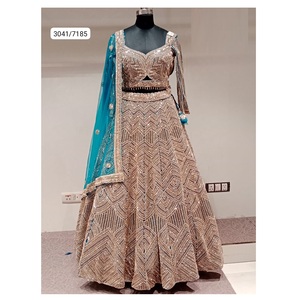 Las mejores fiestas tradicionales, recepciones, eventos festivos, ropa para mujeres, vestido Georgette bordado pesado a la moda, Lehenga Choli - Product Image 1