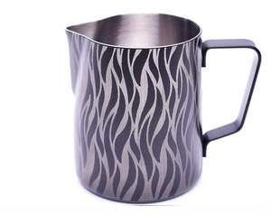 Venta caliente accesorios de cocina Leche de acero inoxidable y cafetera Jarra de leche con acabado negro - Product Image 5