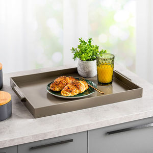 Bandeja de servicio de metal para uso en el hogar y el hotel de alta calidad con mango elegante bandeja decorativa elegante para el hogar para uso en restaurantes y hoteles - Product Image 4