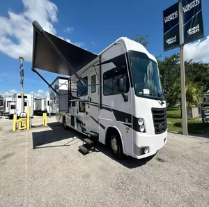 Meilleure Offre – Camping-car/Caravane d'occasion en excellent état, modèle 2023-2024, Forest River FR3 32D-S - Product Image 1