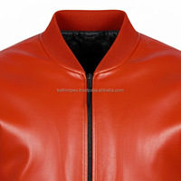 Veste Homme Tendance en Cuir Rouge, Respirante, Légère et Durable, avec Fermeture Éclair, Col Mandarin et Doublure en Viscose, Idéale pour l'Été
